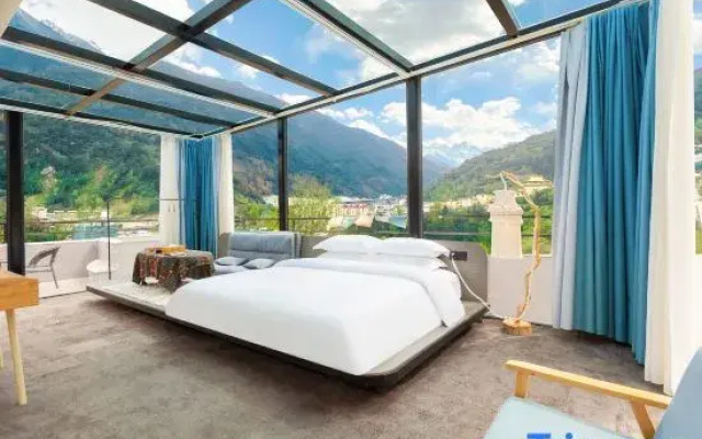 VALATOMS Van Latu Chuyi Homestay (Kangding)