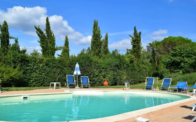 Spacious Farmhouse in Vinci Italy with Pool