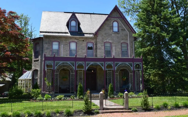 The Gifford-Risley House