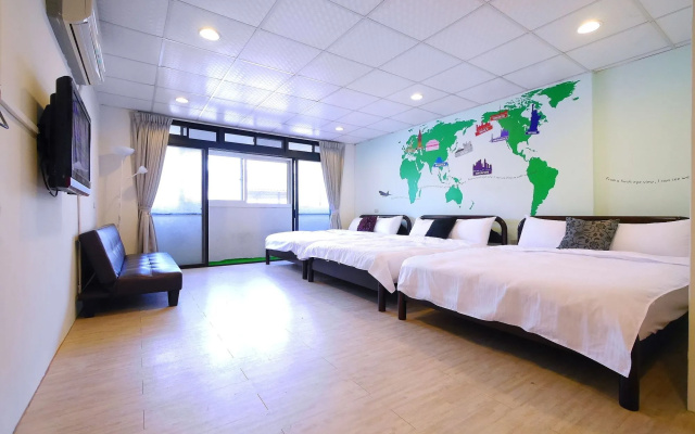 Fengjia Coco Hostel
