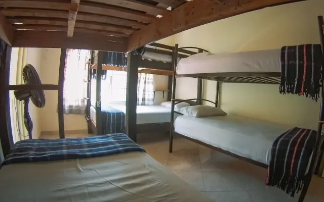Hostal Pueblo Nómada