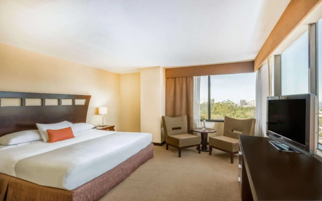 Tryp San Jose Sabana