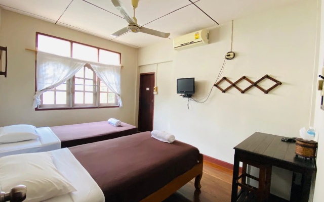 Nan Guesthouse