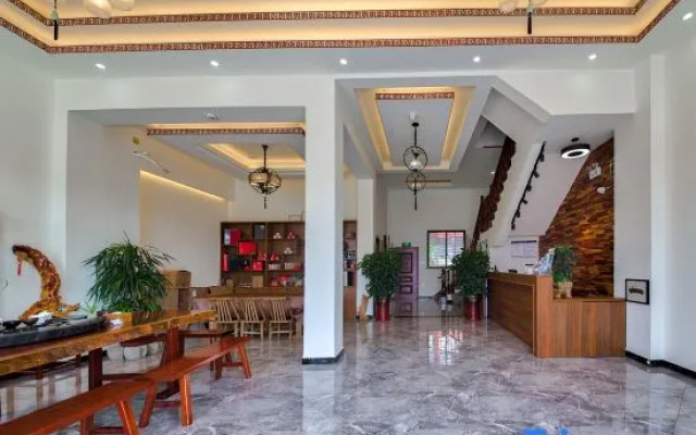 Wuyishan Hike Tea House Inn