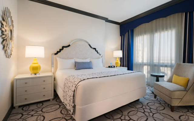 Курорт Paris Las Vegas Resort & Casino