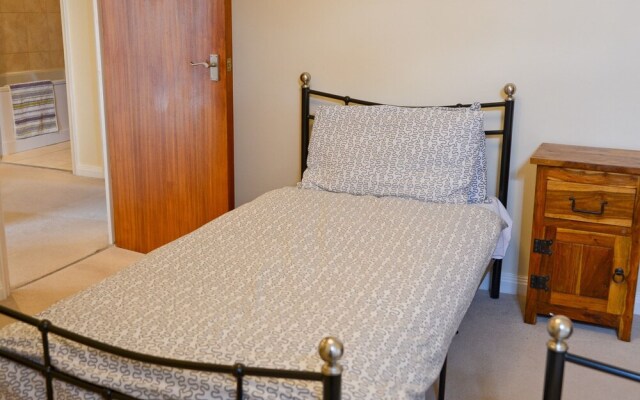 Arundel Lodge