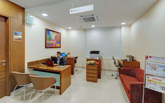 Express Inn The Business Luxury Hotel
