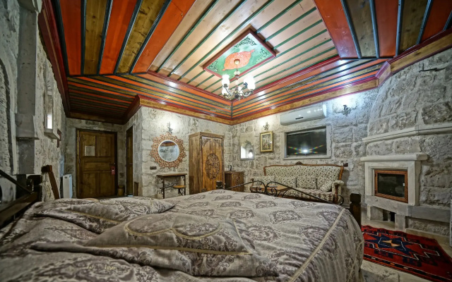 Alaturca House
