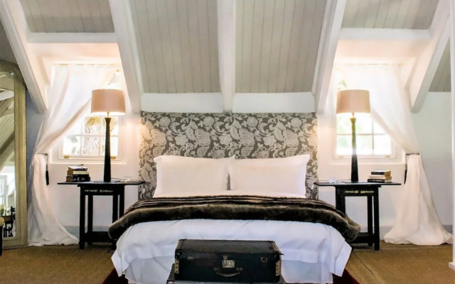 Old Oak Manor