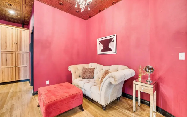 Saloon-style Prosser Loft in WA Wine Country!