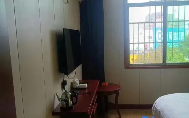 Tongcheng Hotel (Fuyang Shuangqing Branch)