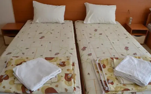 Chaika Guest House