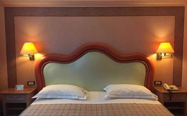 Guglielmotel