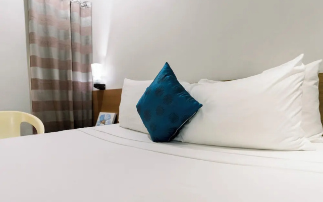 Madonna Hometel and Suites