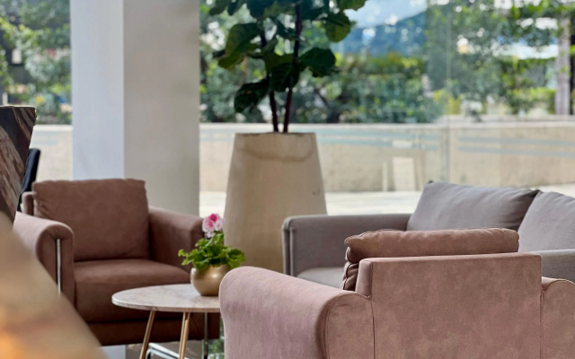 Hotel Sabana Park
