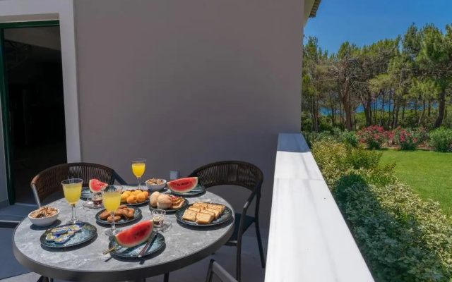 Seashell Luxury Residence - Apartment 2