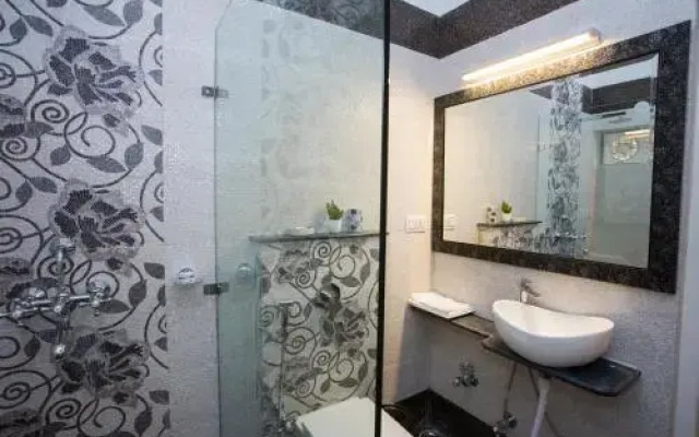 Aloukik Home Stay
