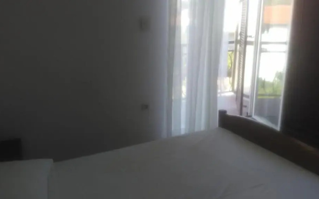 Mravak Apartments