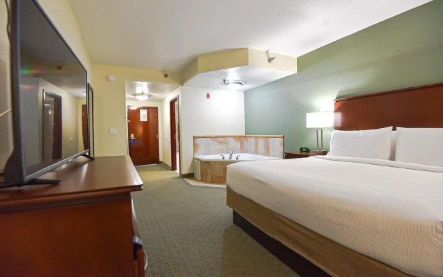 Holiday Inn Express & Suites Cocoa by IHG