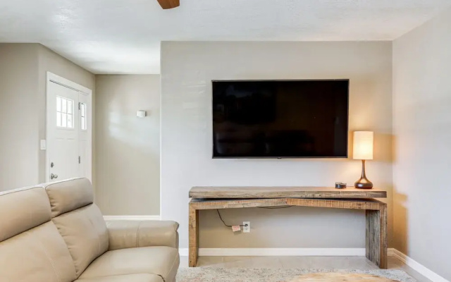 Scottsdale Vacation Rental w/ Patio & Game Room!, Scottsdale