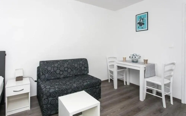 Apartment Tetepave