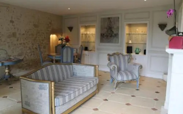 Le Clos Des Remparts