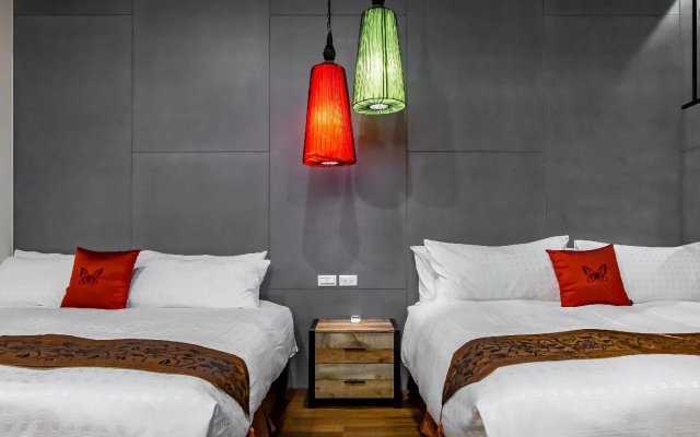 MAMBO Boutique Hotel
