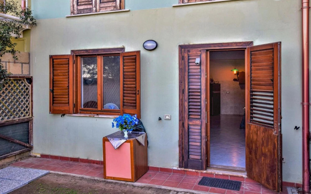 Beautiful Apartment in Stalettì With 1 Bedrooms