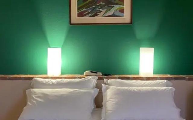 Motel 70