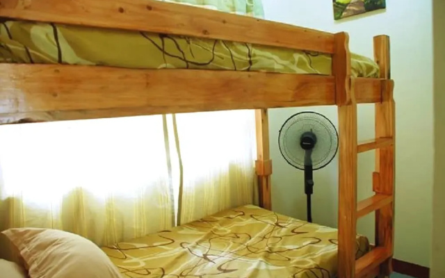 Hive Manila Guesthouse -Netflix,400mbps WI-FI