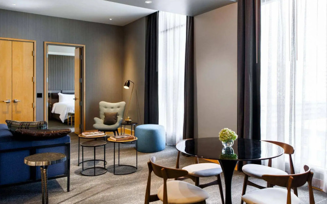 Renaissance Reno Downtown Hotel & Spa