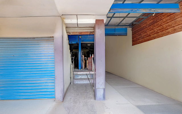 Hotel O Rampur Road Haldwani Formerly Hotel Shhalom