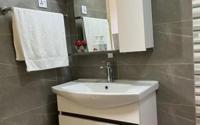 Quinn Luxury Apartment, Kileleshwa