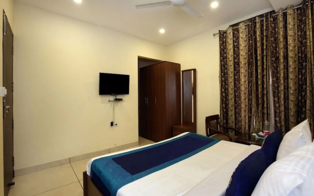 OYO 9951 Hotel Satkar Avenue