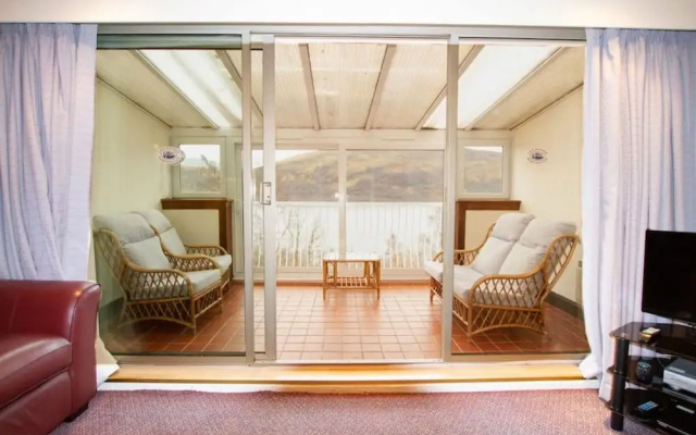 Loch Rannoch Highland Club Studio 03