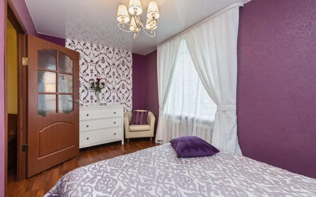Apartment Ordzhonikidze 55