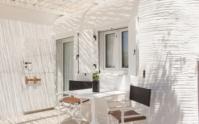 Kallos Villas & Suites