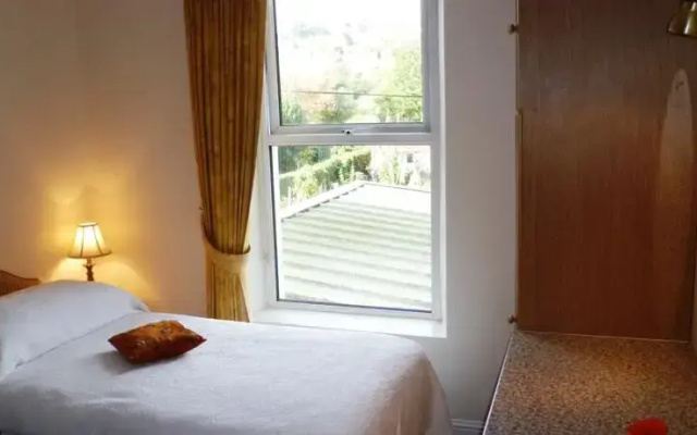 Aban Apartments