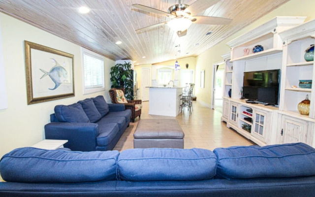 Bean Point Bungalow