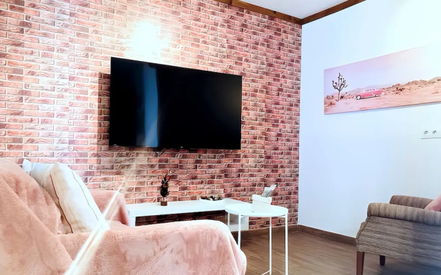 Apartment Alegranza in the Beautiful Village of Mozaga, Lanzarote