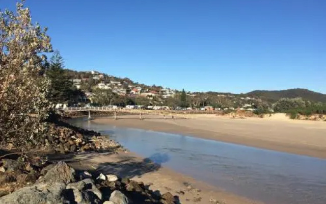 Beachfront 2, 25 Willow Street