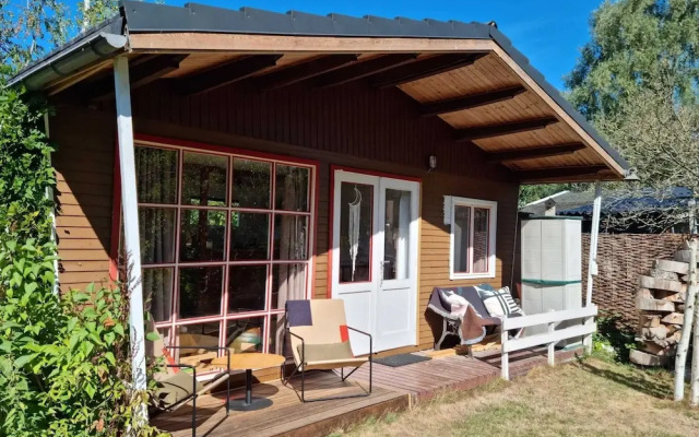 Tranquil Chalet in Geel With Garden