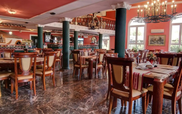 Hotel David