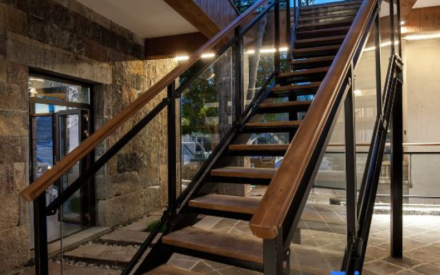 Yuntaishan Puju Lakeside Homestay