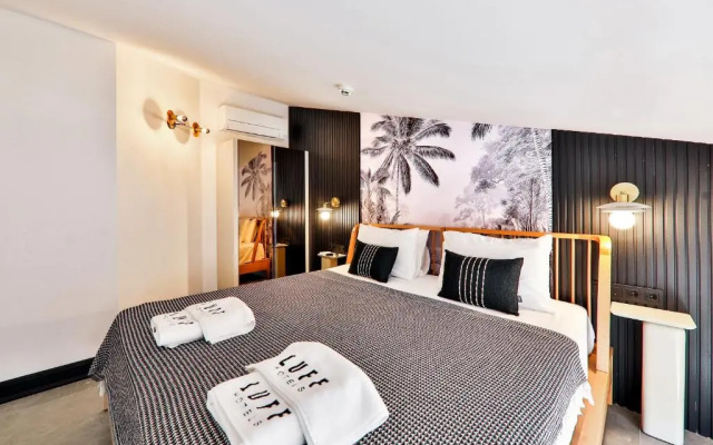 Отель Luff Suites