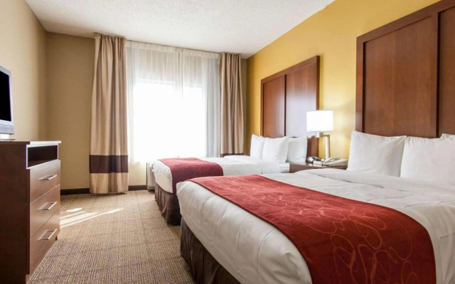 Comfort Suites Tulsa Central