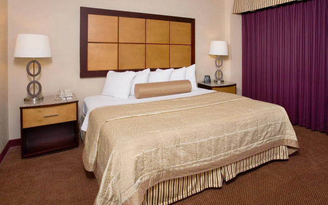 Embassy Suites by Hilton Dallas Love Field