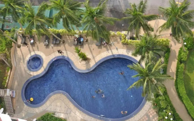 EXECUTIVES Pantai Seaview Batu Ferringhi 2704 - 2 Bedrooms