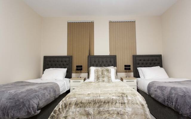 Select Serviced Apartments 0