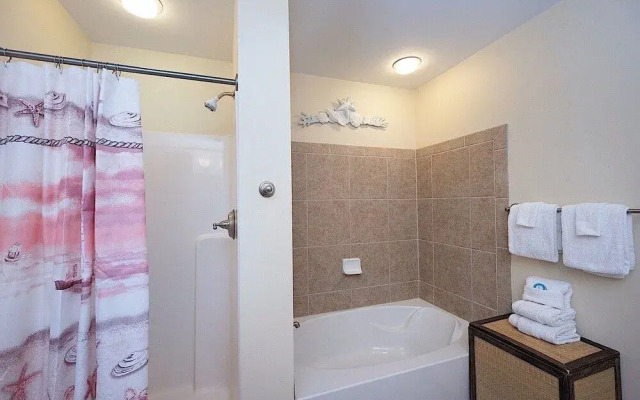Indies 304 Condo